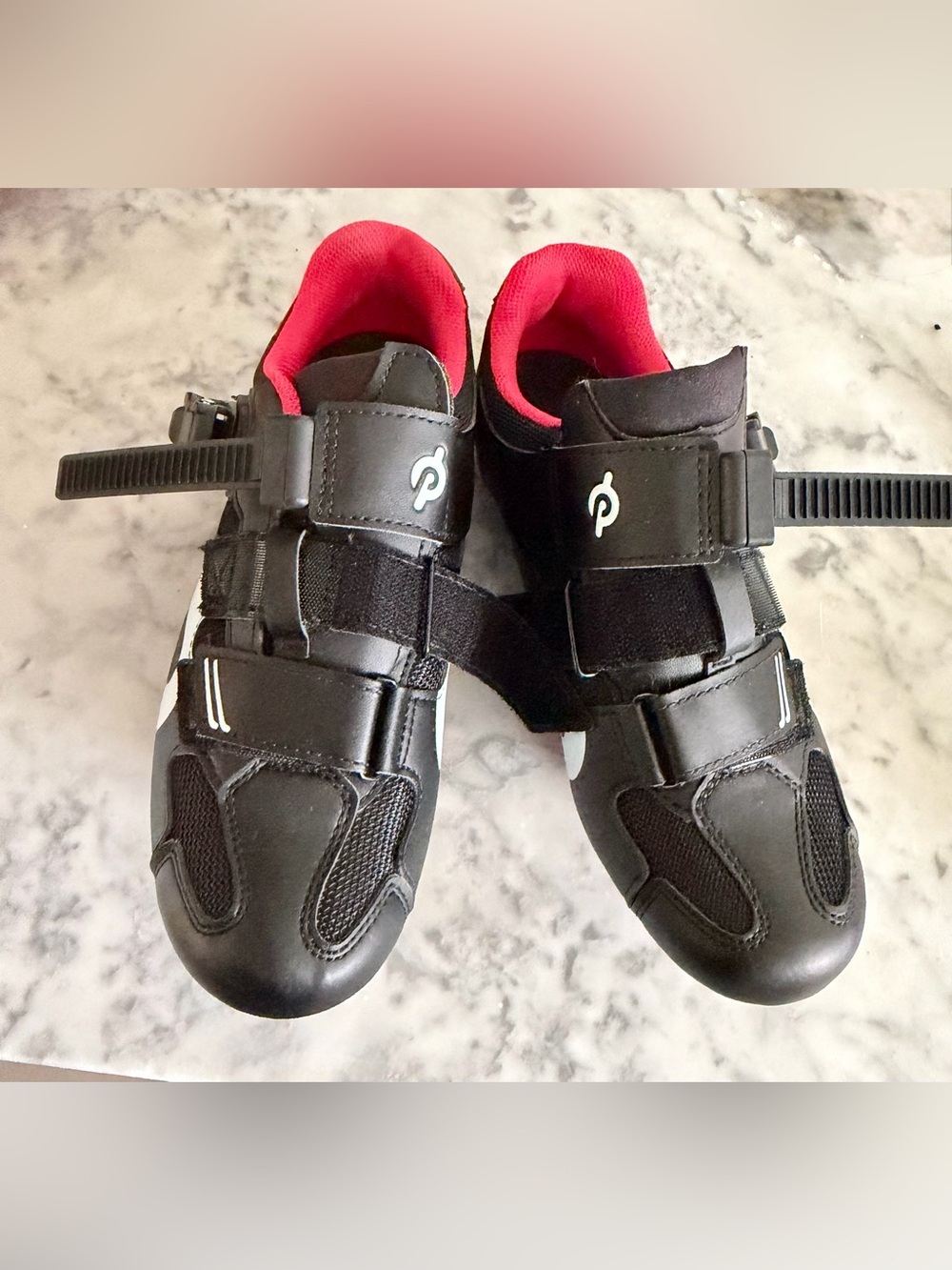 Peloton Cycling Shoes with Delta Cleats Size: Women’s 9 / Men’s 7 (EU 40)